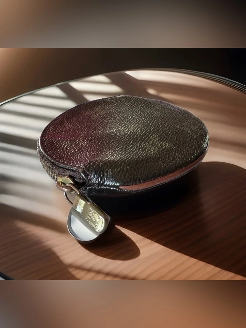 Louis Vuitton Round Coin Pocket Pouch in Monogram